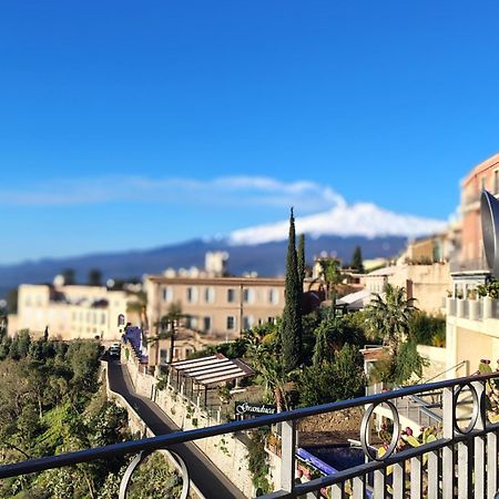 Lyssa Holiday Apartments Taormina Exterior photo
