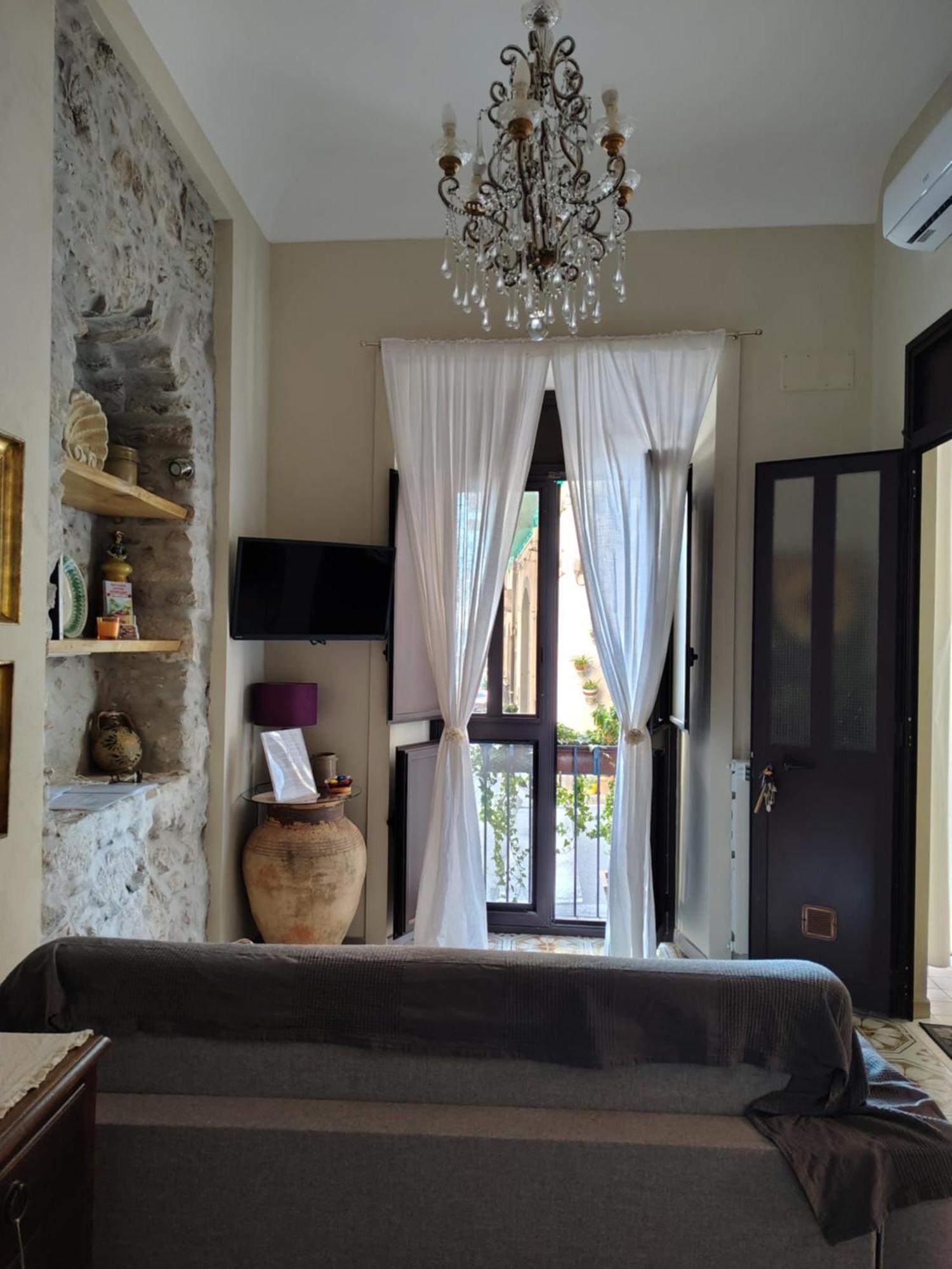 Lyssa Holiday Apartments Taormina Exterior photo